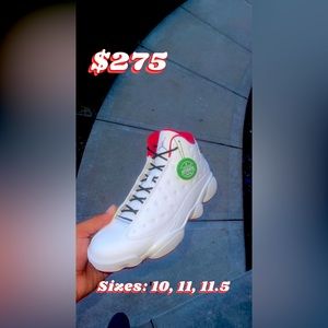 Jordan 13 alternative History of Flight. Never worn, New with Box.
